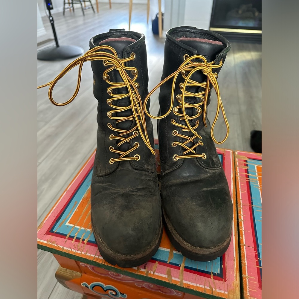 Chippewa black leather 8inch waterproof logger boot size 10 men’s